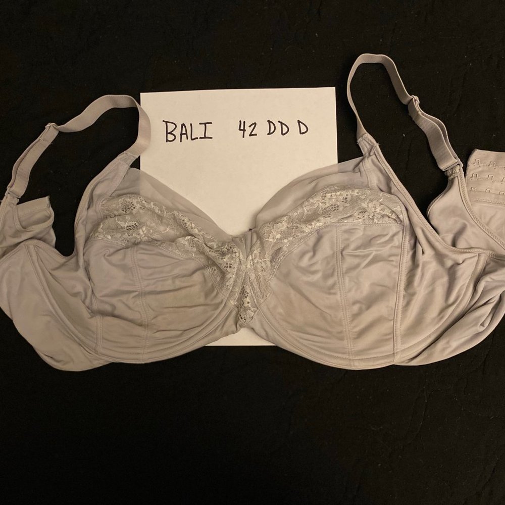 Kohl's BALI Lift Shaping Underwire Bra 42 DDD